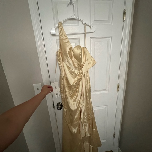 Hebeos formal dress brand new - Picture 3 of 3